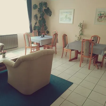 Klara Villa Heviz Lejlighed *